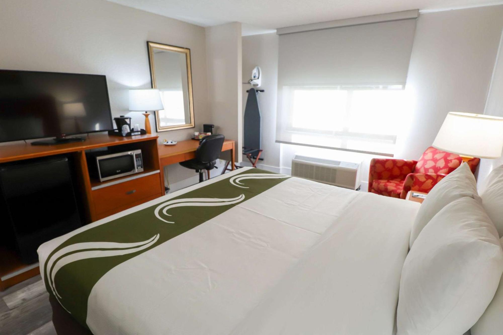 Quarto com Cama King-size - Acessível para Hóspedes com Mobilidades Reduzidas - Não Fumantes