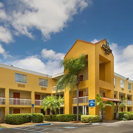 Quality Inn Miami Airport - Doral-2
