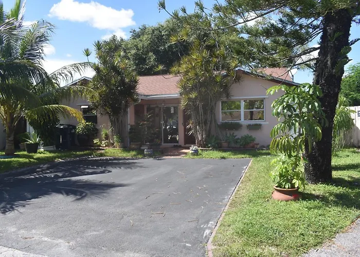 Pet Friendly hotel: Miami Nice