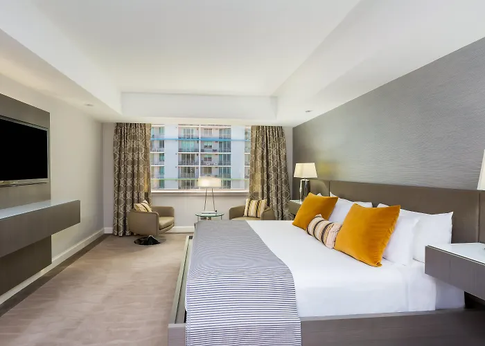 Pet Friendly hotel: Intercontinental Miami By Ihg