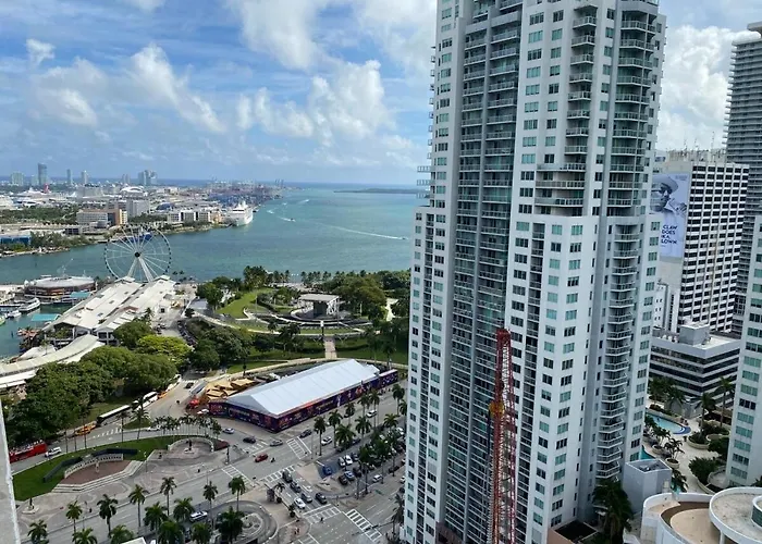 Downtown Miami Suites