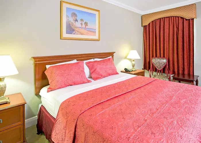 B&B only: Sun And Surf Inn